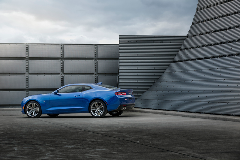 Illustration for article titled The 2016 Chevrolet Camaro Will Start At $26,695, V8 SS At $37,295